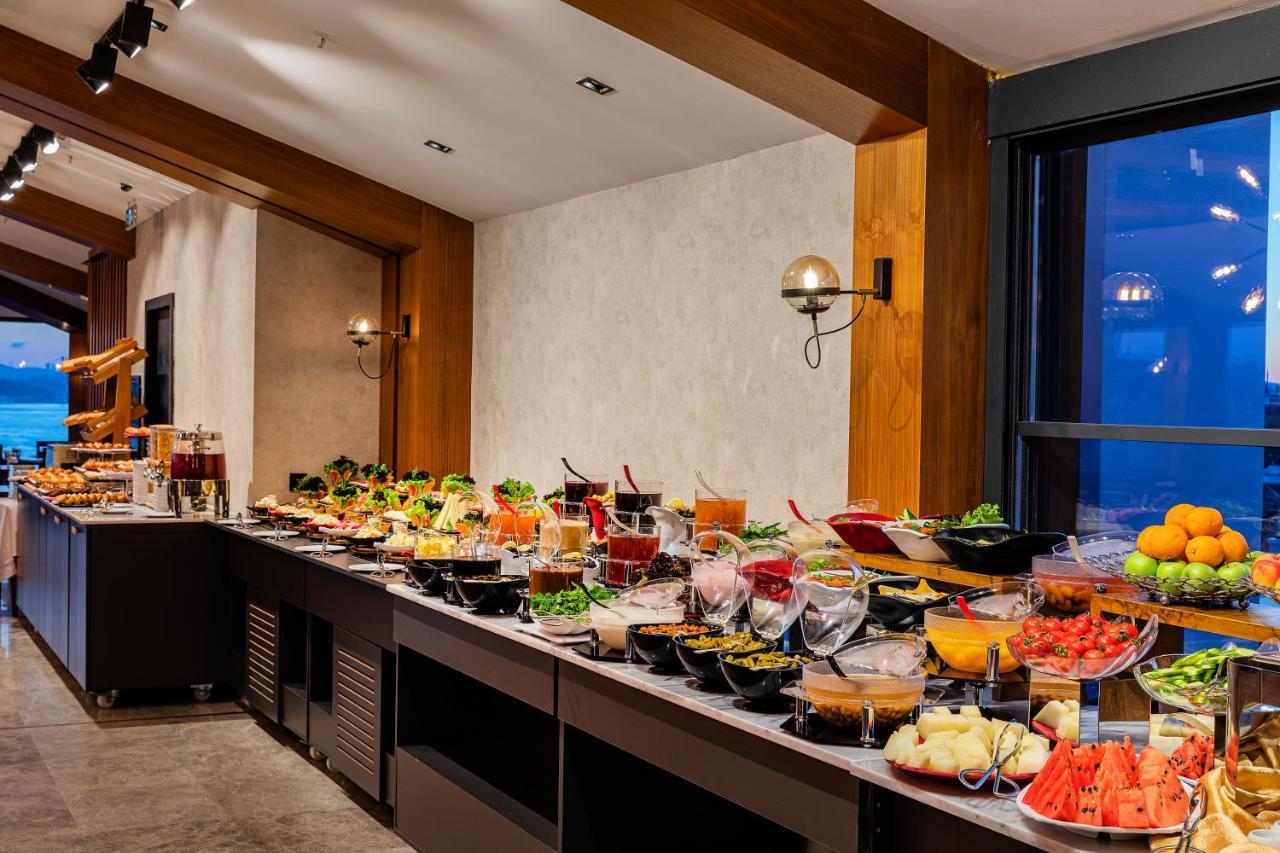 Demiray Hotel Old City Stambuł Zewnętrze zdjęcie A buffet at a hotel